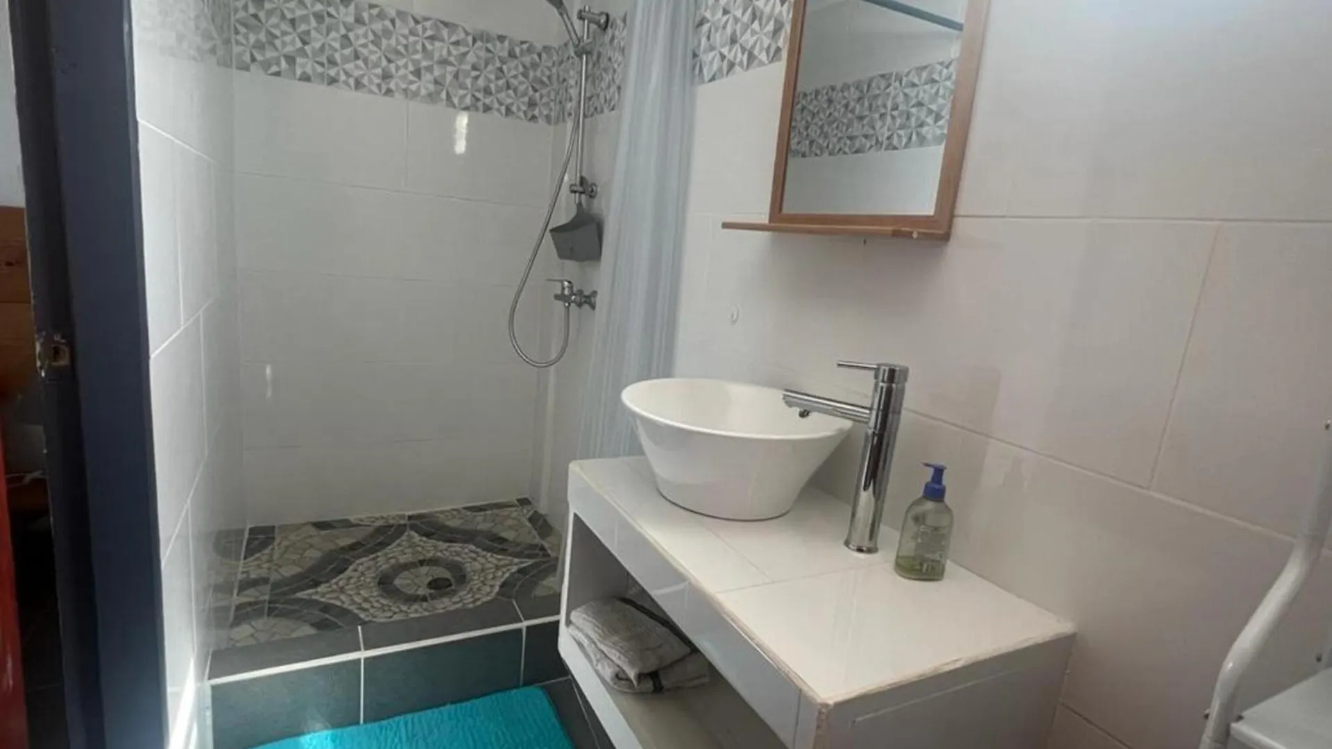 Mountain Breeze Home Rentals Portsmouth Dominica